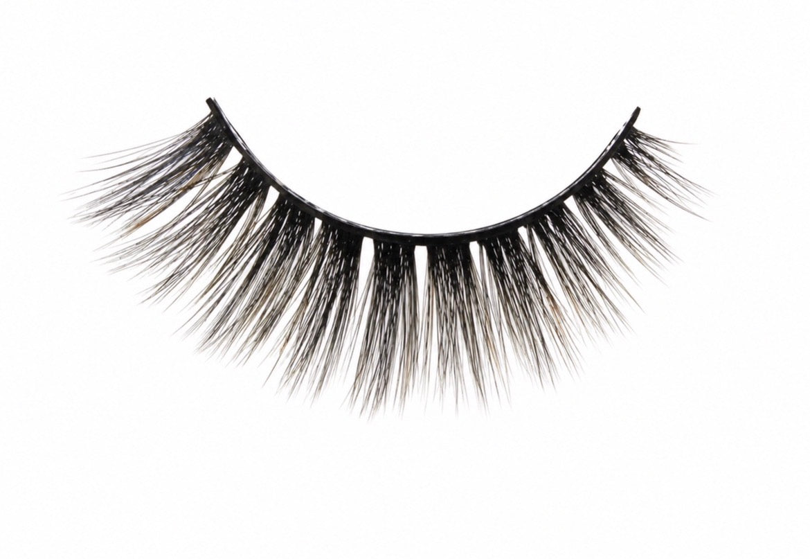 Nicole Luxury Lash